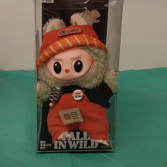 Labubu The Monsters Fall in Wild Choice Of 1 Doll With Outfit, NWT - Picture 2 of 4